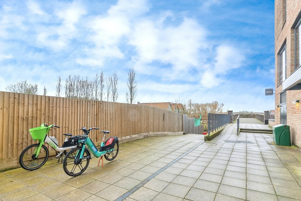 Park Street, Campbell Park, Milton Keynes, Buckinghamshire, MK9, photo 19