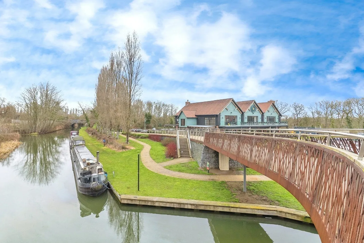 Park Street, Campbell Park, Milton Keynes, Buckinghamshire, MK9, photo 16