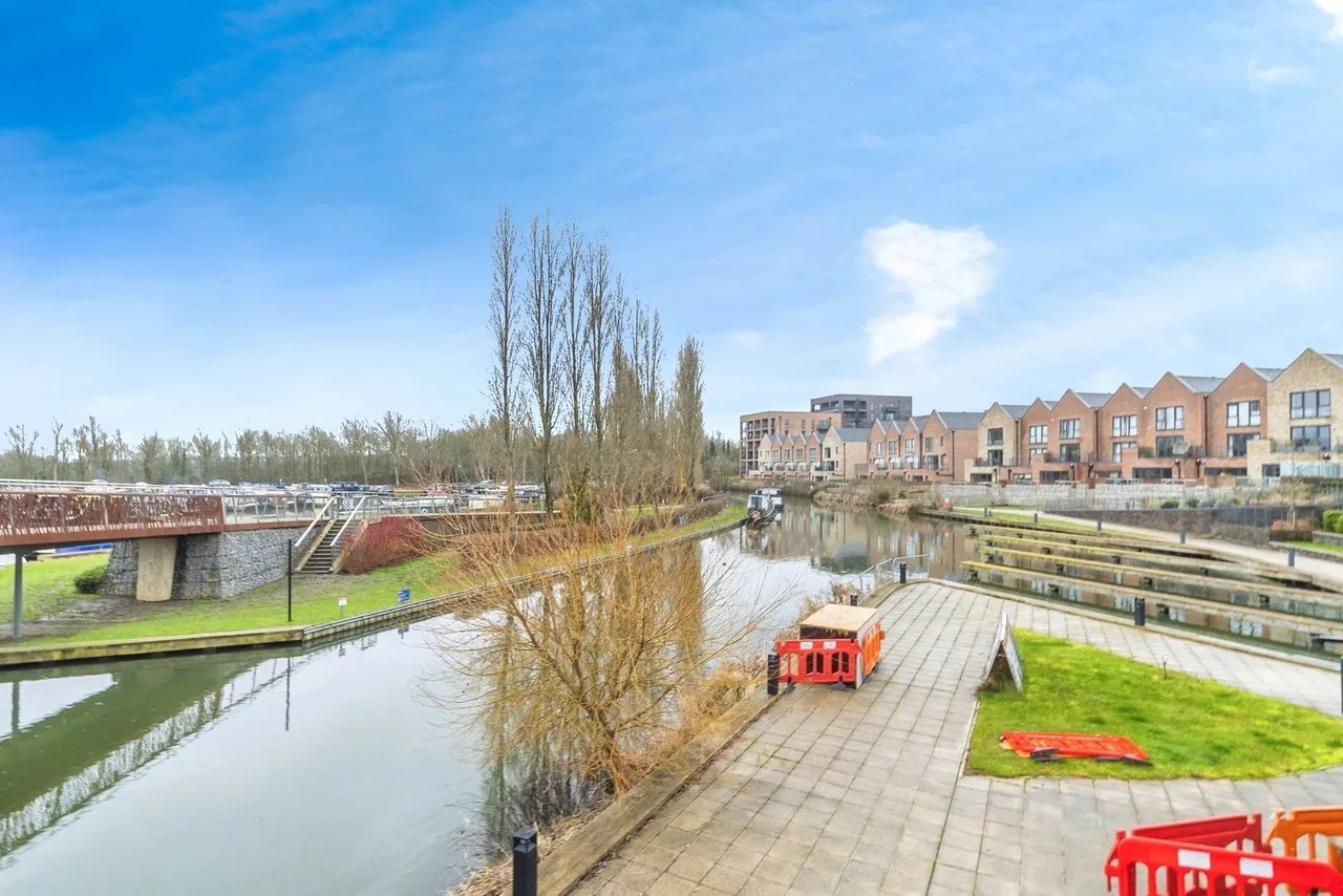 Park Street, Campbell Park, Milton Keynes, Buckinghamshire, MK9, photo 15