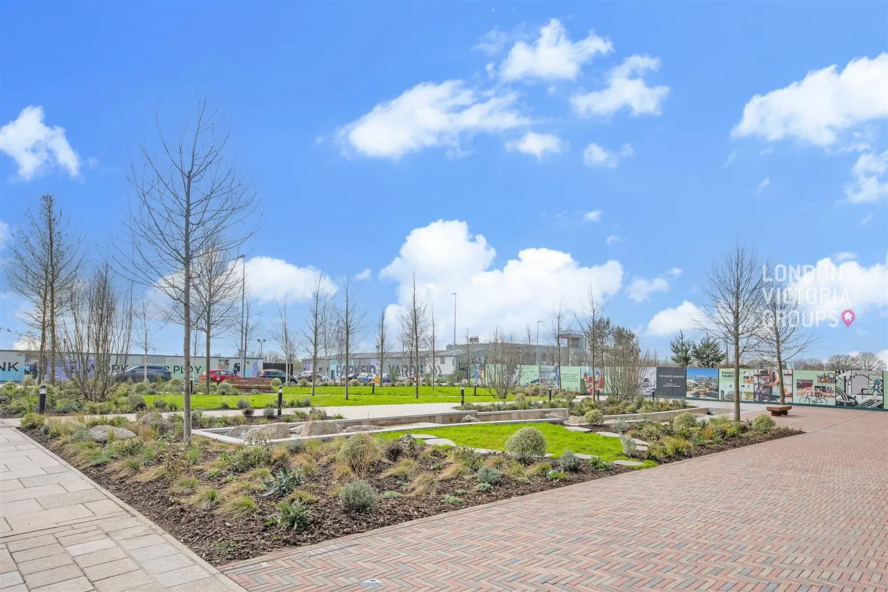 Cedrus Avenue, Southall, photo 11
