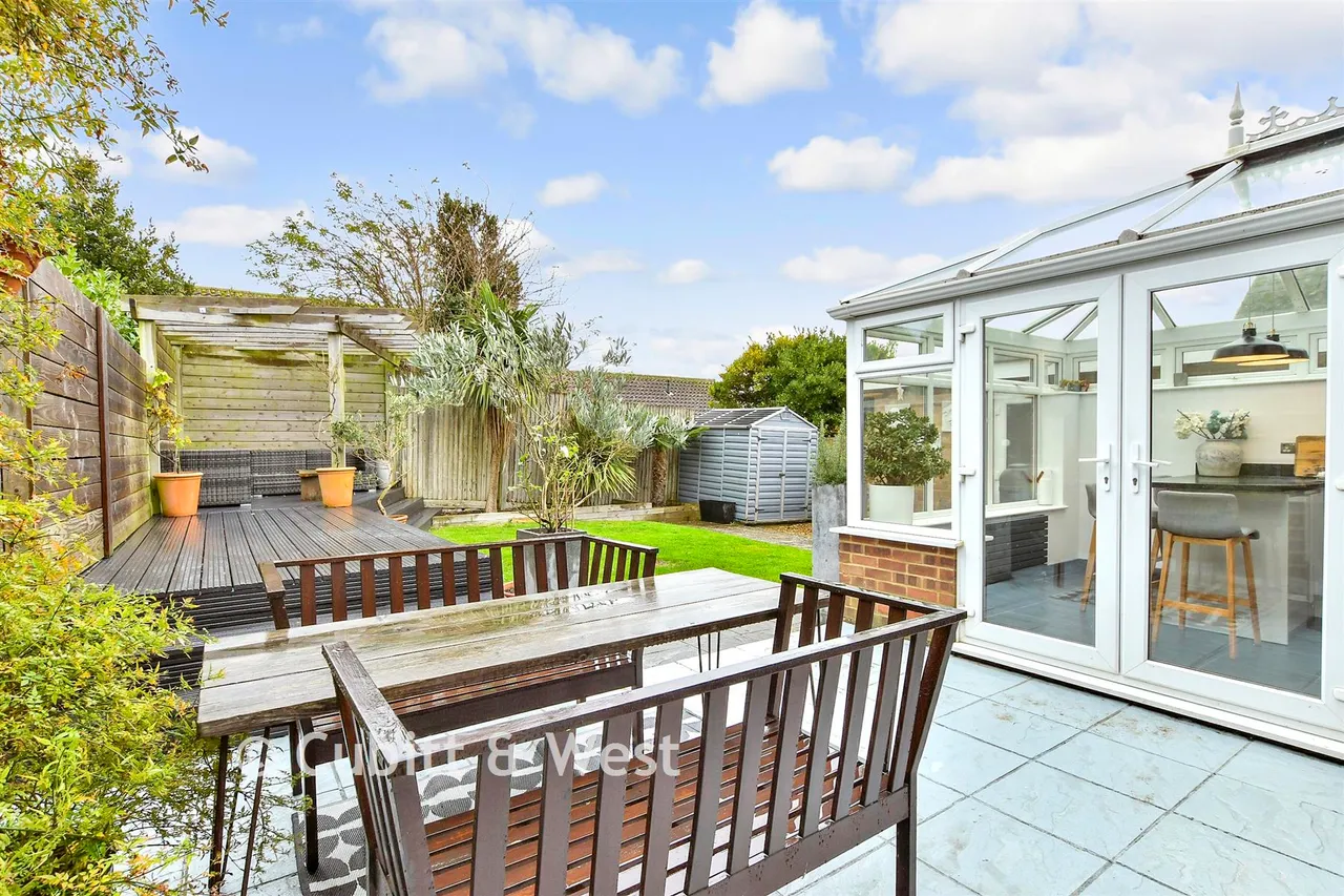 Pitt Gardens, Woodingdean, BN2, photo 16