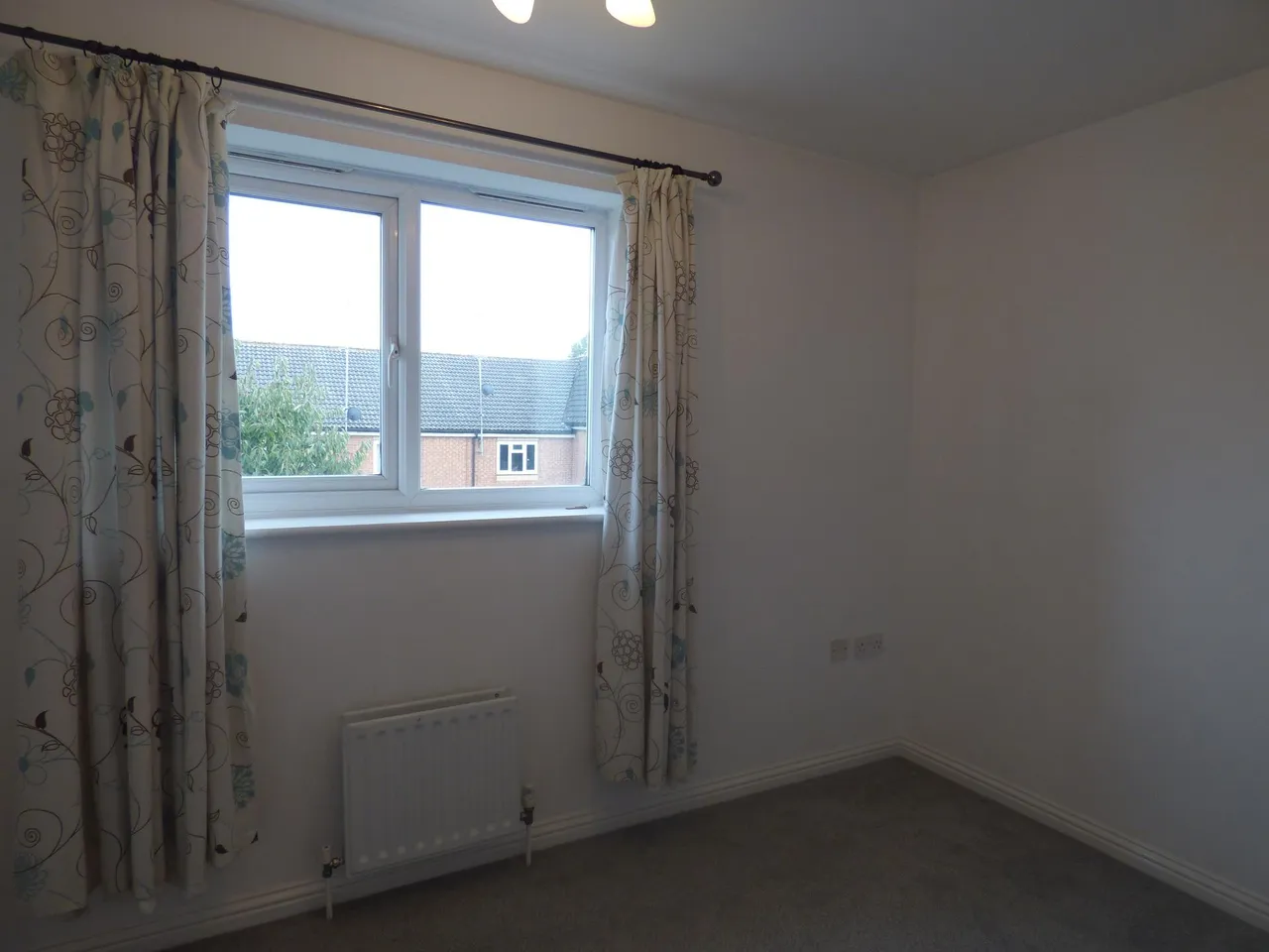 Beeston Court, Laindon, SS15, photo 21