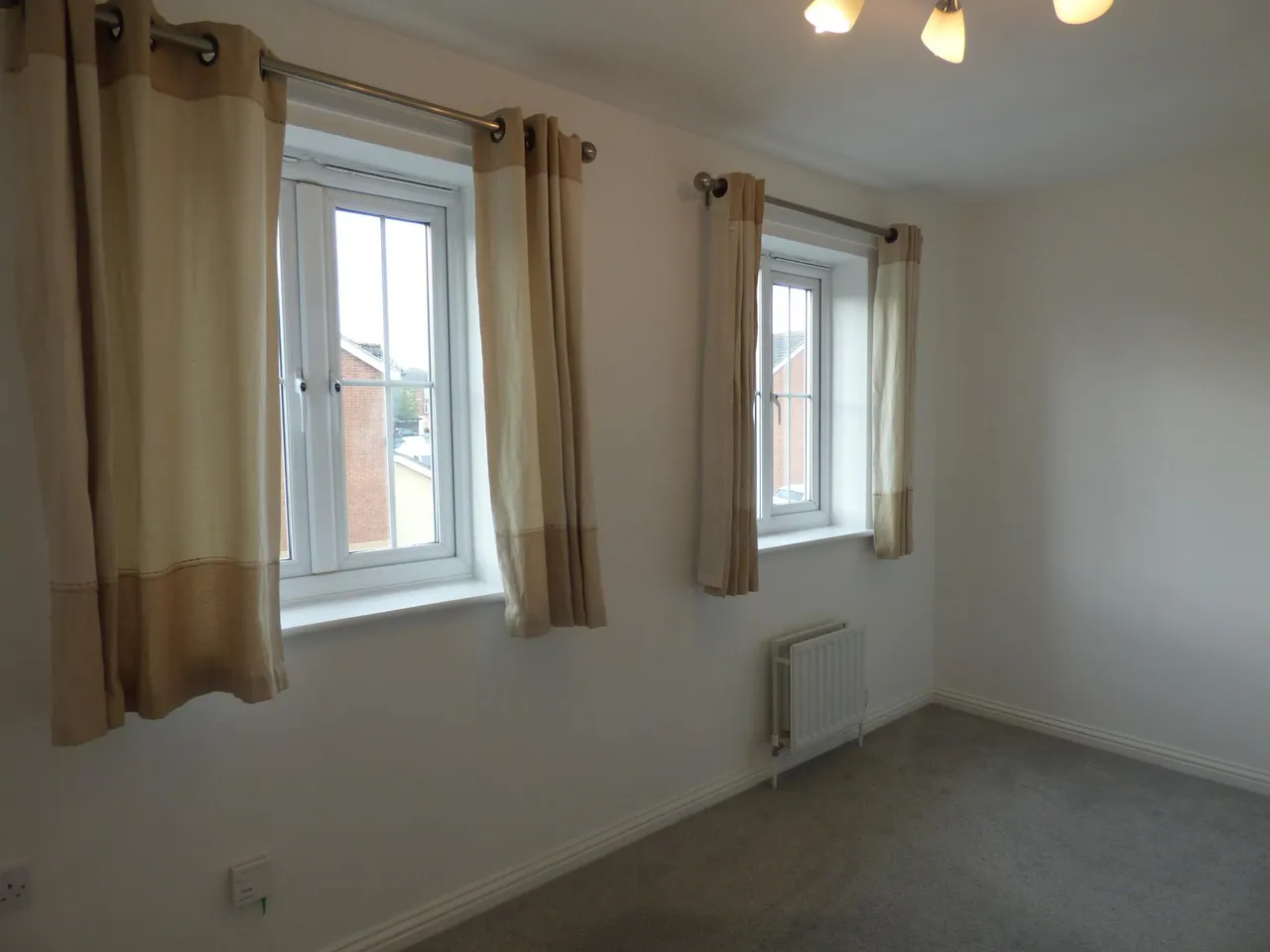 Beeston Court, Laindon, SS15, photo 20
