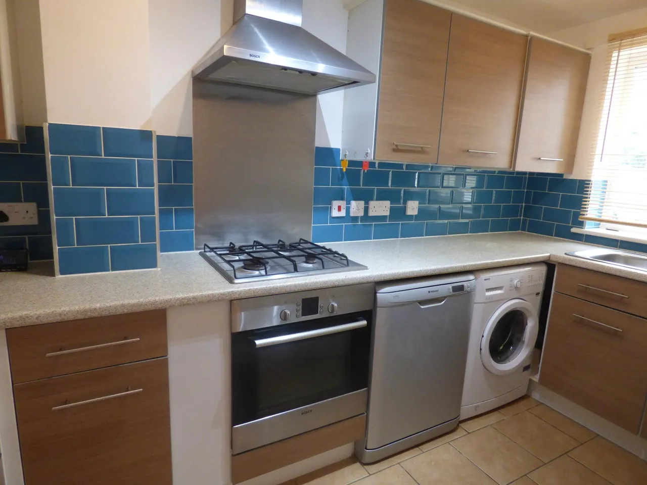 Beeston Court, Laindon, SS15, photo 6