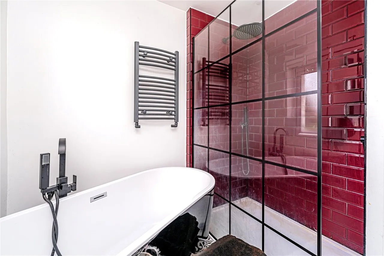 Milner Drive, Whitton, TW2 7PH, photo 10