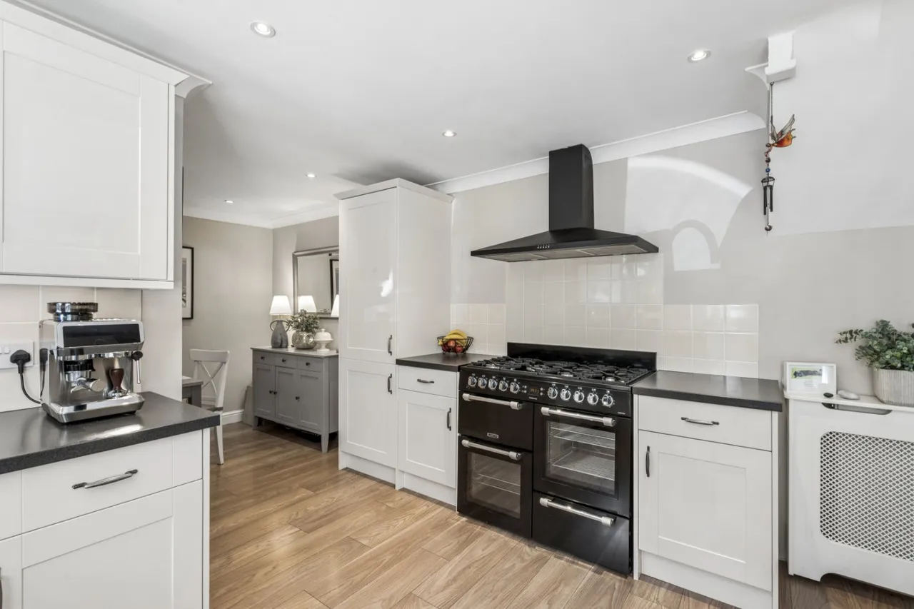Royle Close, Chalfont St Peter, SL9, photo 15
