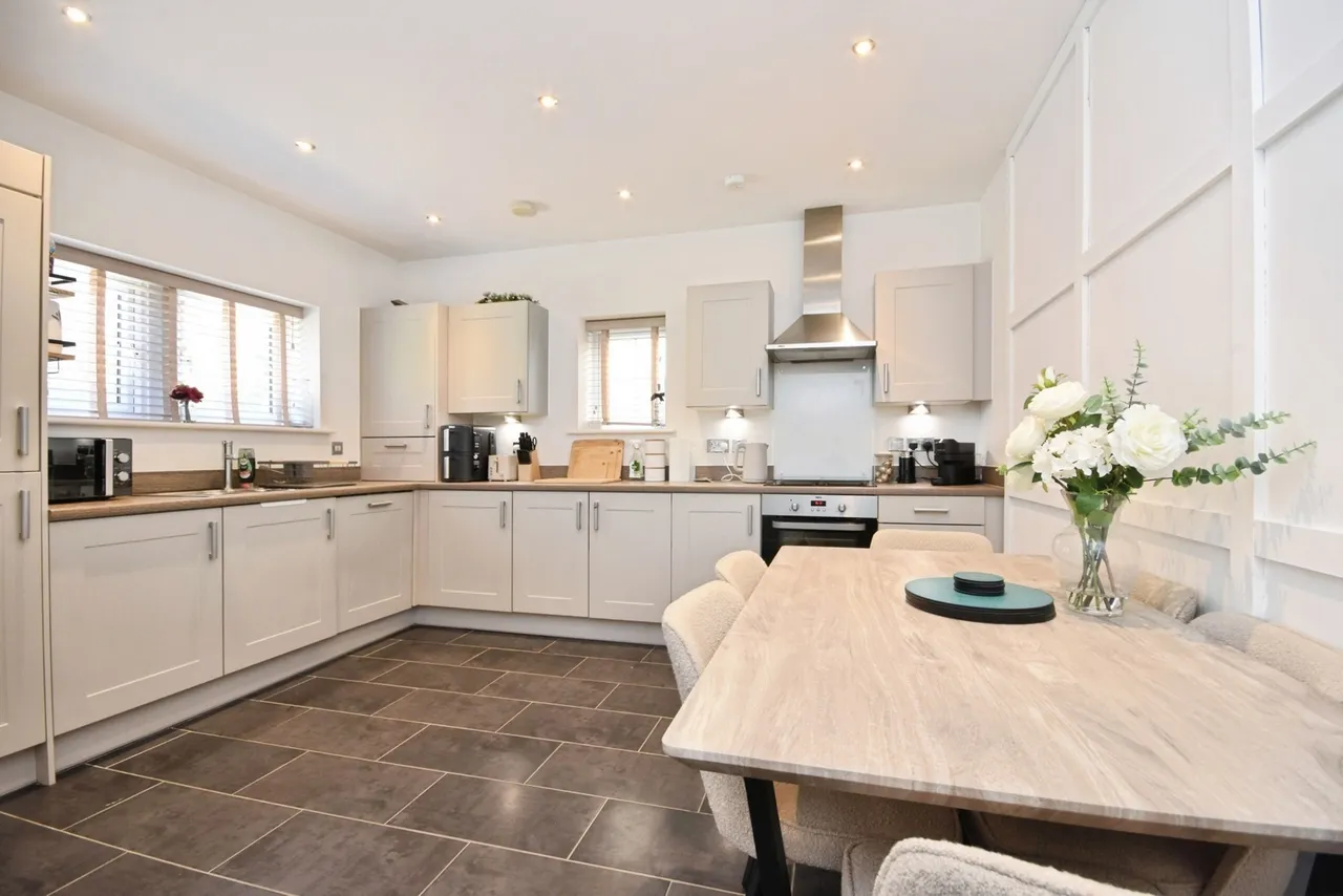 Constable Avenue, BASILDON, Essex, SS14, photo 2