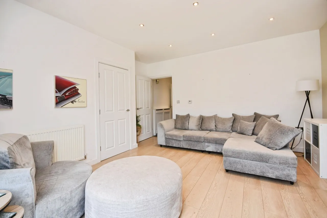Constable Avenue, BASILDON, Essex, SS14, photo 13