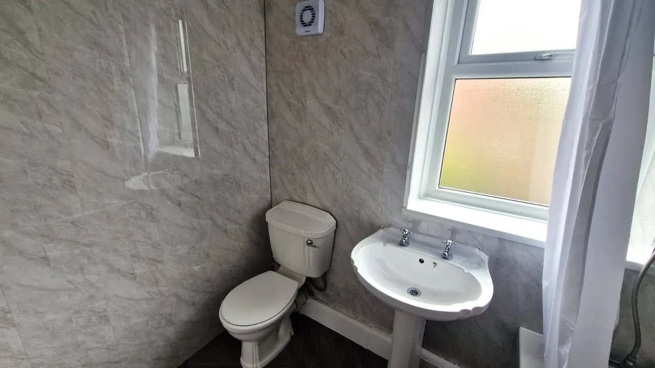 3 bed house to rent — Hurstwood Road, Eden Vale, Sunderland, SR4