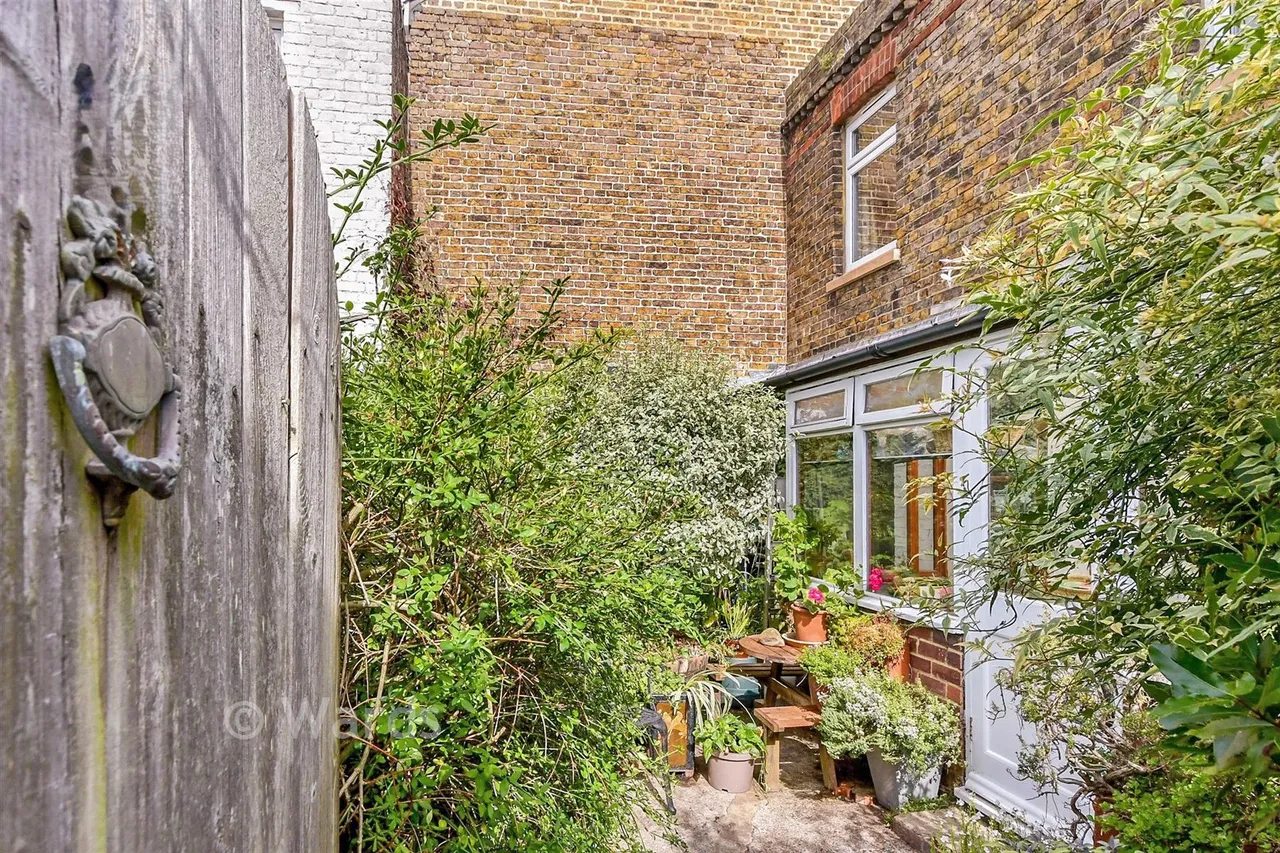High Street, Broadstairs, CT10, photo 2