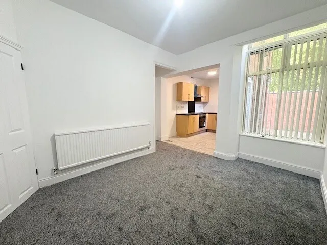 Bury Road, BL2, photo 4