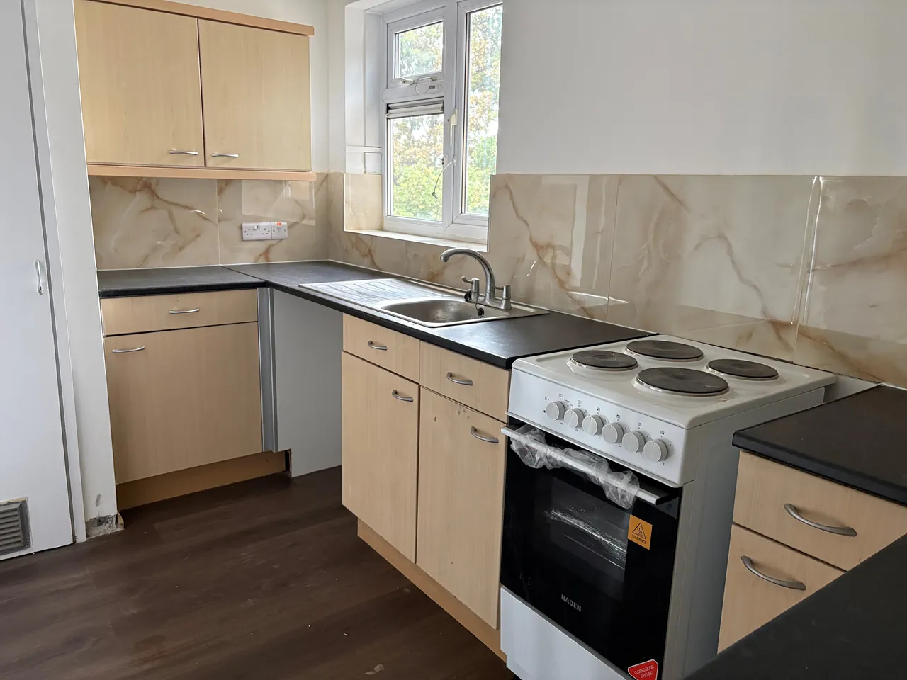 Bailey House, SN11, photo 6
