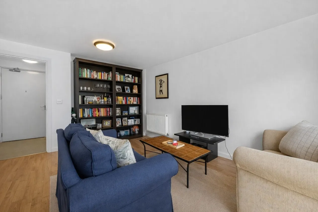 Lillie Road, London, photo 6