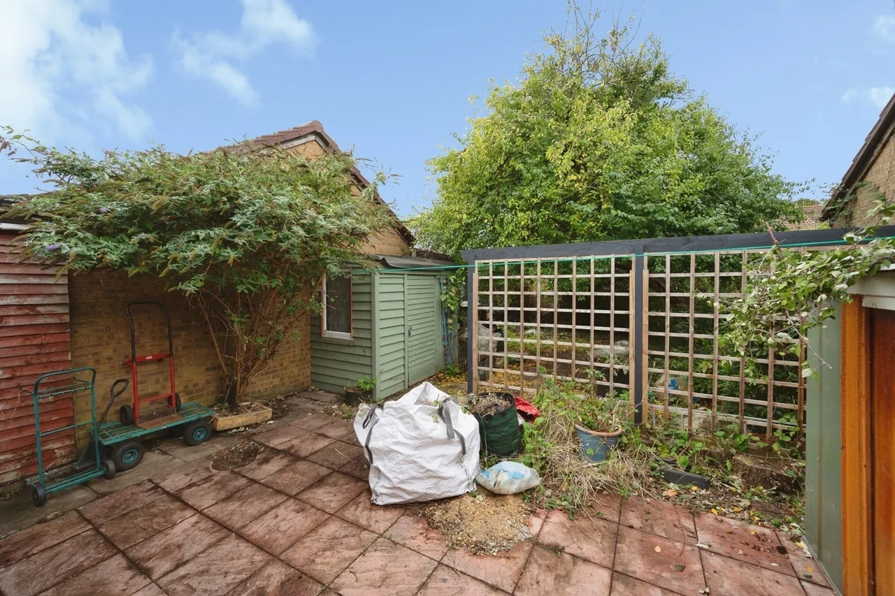 Southleigh Grove, Hayling Island, PO11, photo 12
