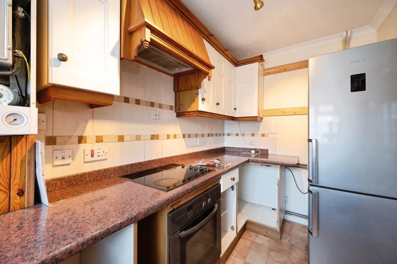 Southleigh Grove, Hayling Island, PO11, photo 4