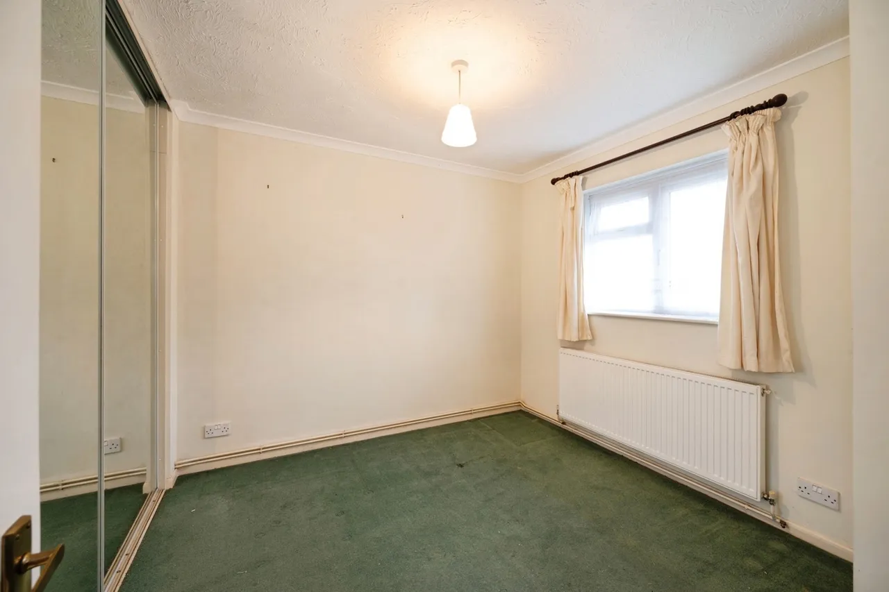 Southleigh Grove, Hayling Island, PO11, photo 6