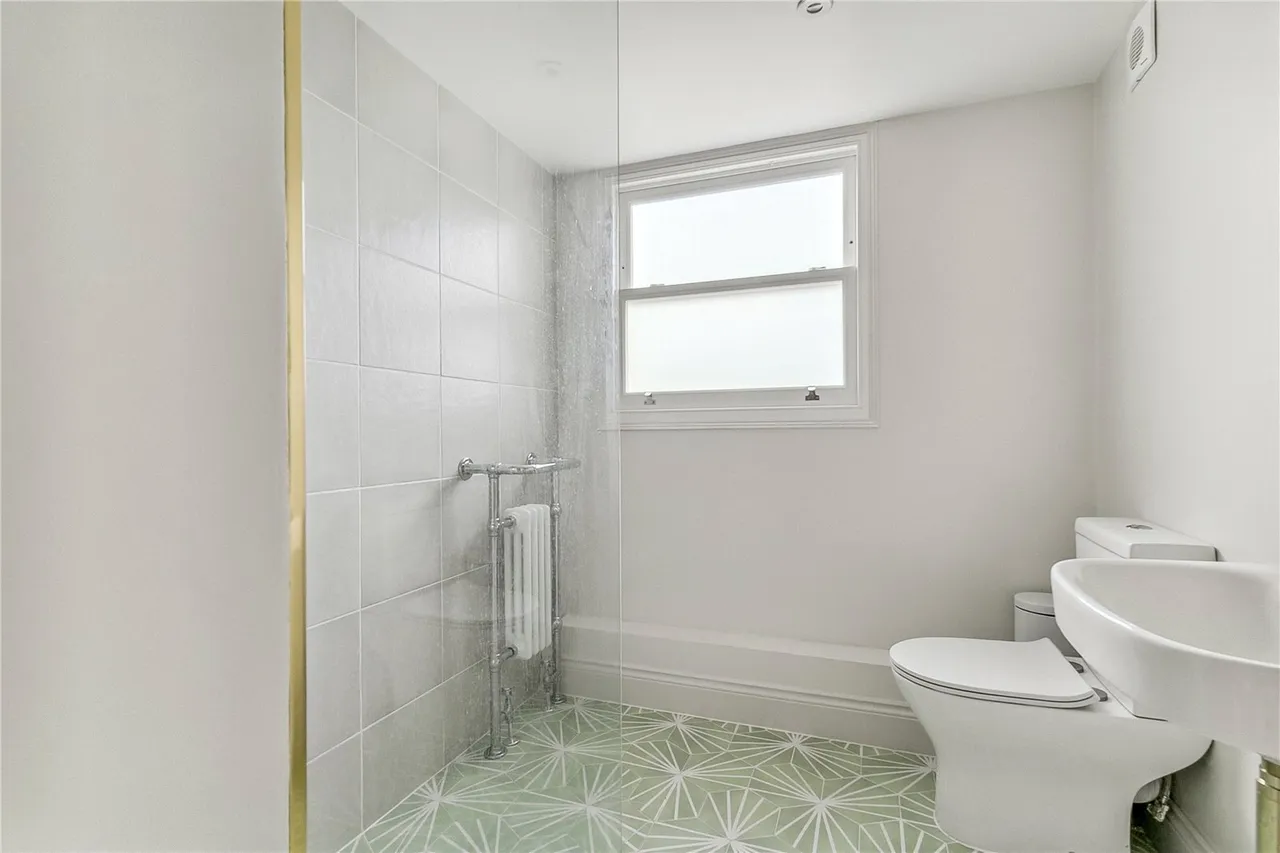 Devereux Road, London, SW11, photo 11