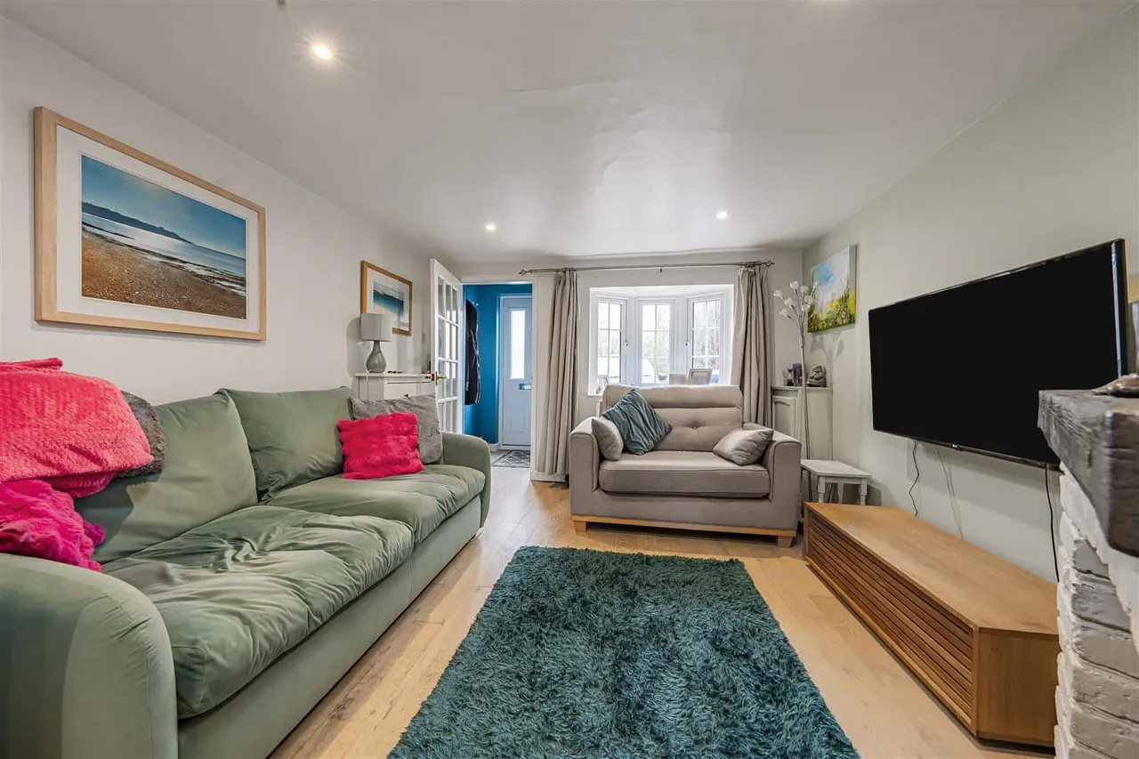 Fifield Road, Fifield, Maidenhead, SL6 2DY, photo 5