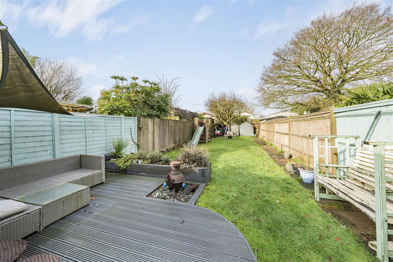 Fifield Road, Fifield, Maidenhead, SL6 2DY, photo 13