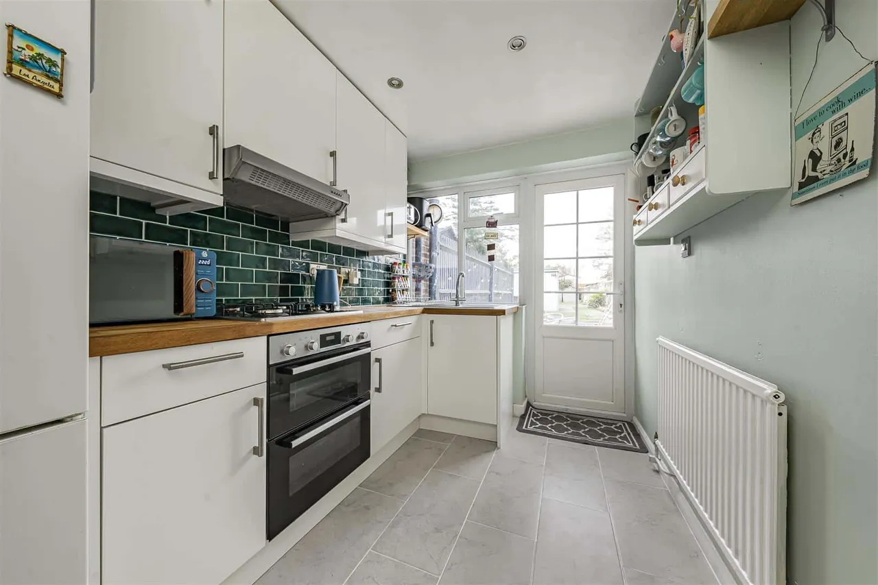 Fifield Road, Fifield, Maidenhead, SL6 2DY, photo 7
