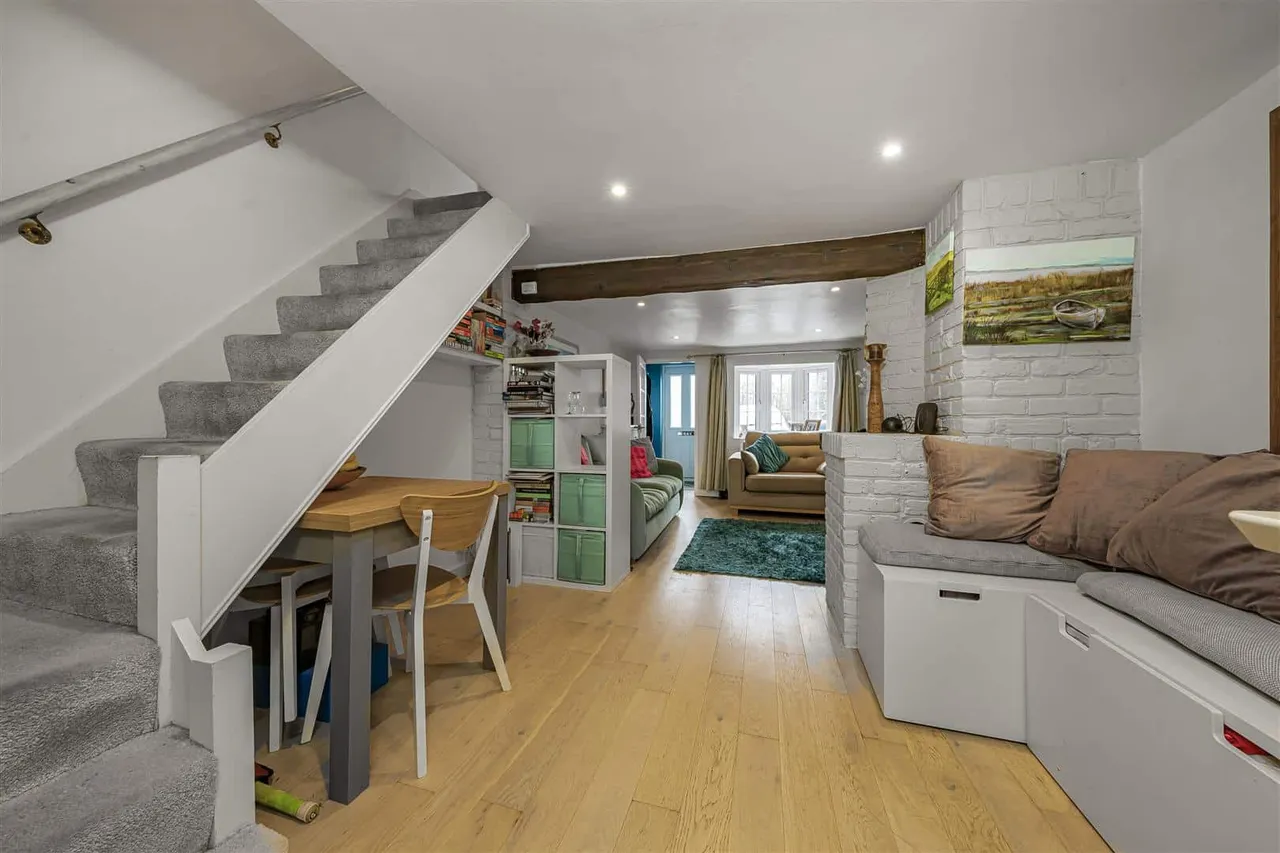 Fifield Road, Fifield, Maidenhead, SL6 2DY, photo 6