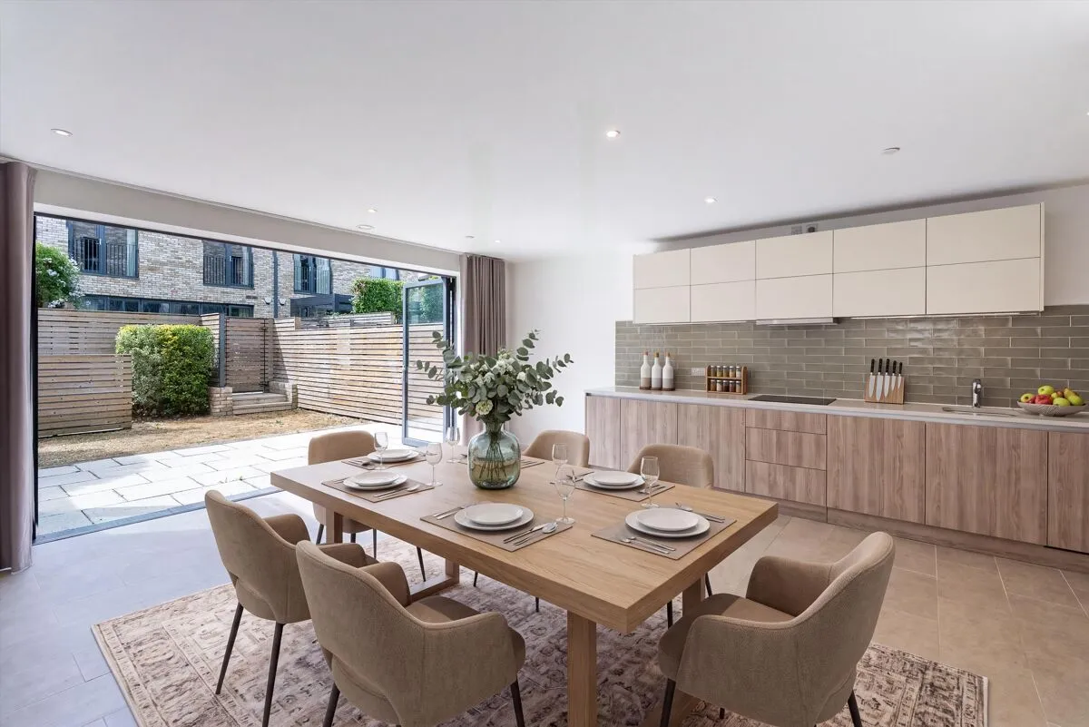 5 bed house for sale, Helena Close, London, SW19