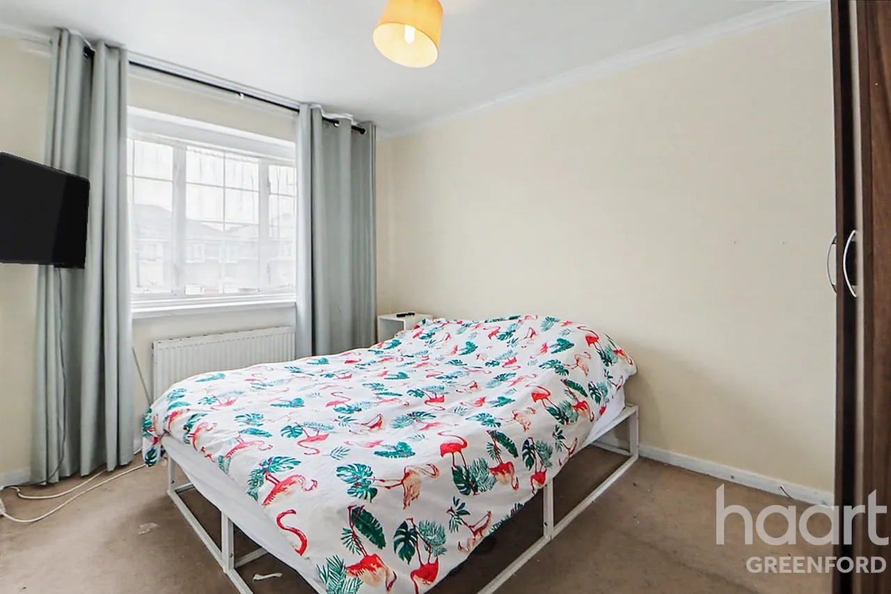 Canterbury Close, Greenford, UB6, photo 11