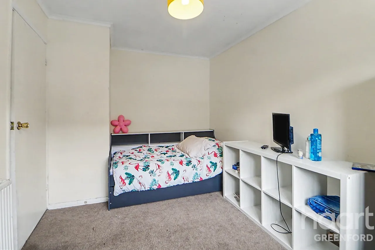 Canterbury Close, Greenford, UB6, photo 9