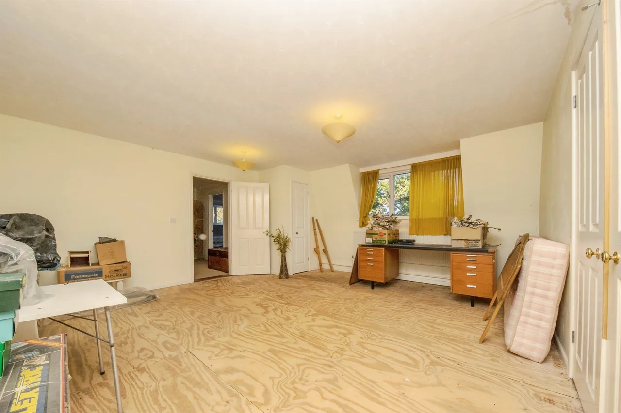 High Road, Leavenheath, CO6, photo 16