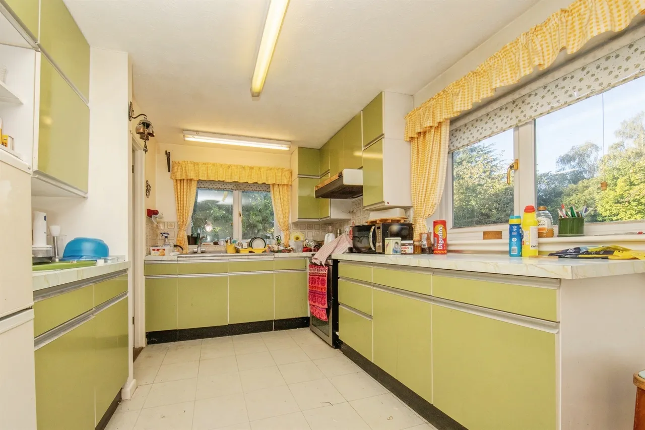 High Road, Leavenheath, CO6, photo 7
