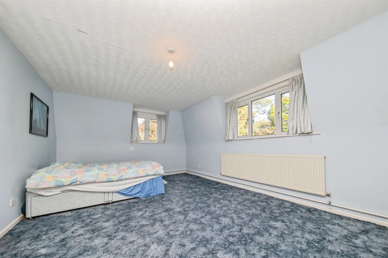 High Road, Leavenheath, CO6, photo 17