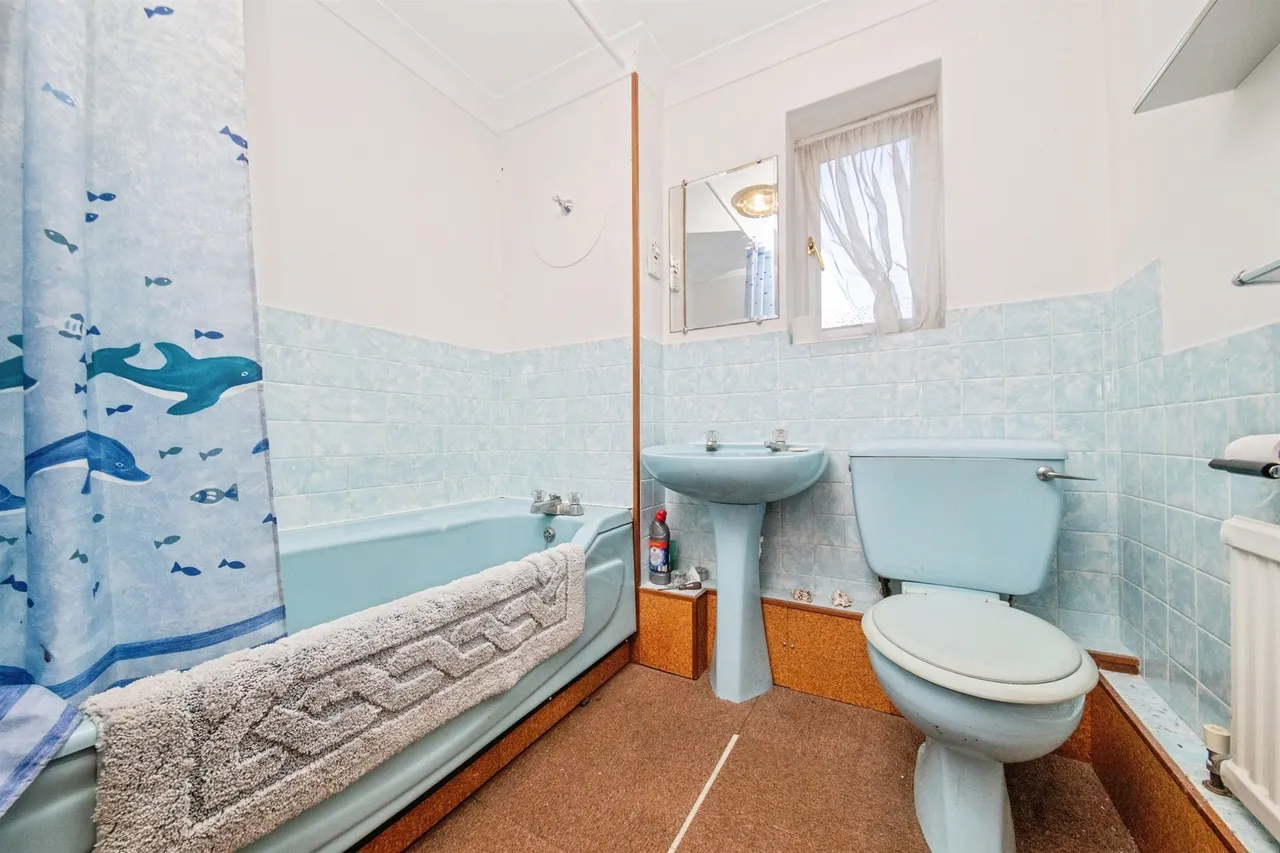 High Road, Leavenheath, CO6, photo 10