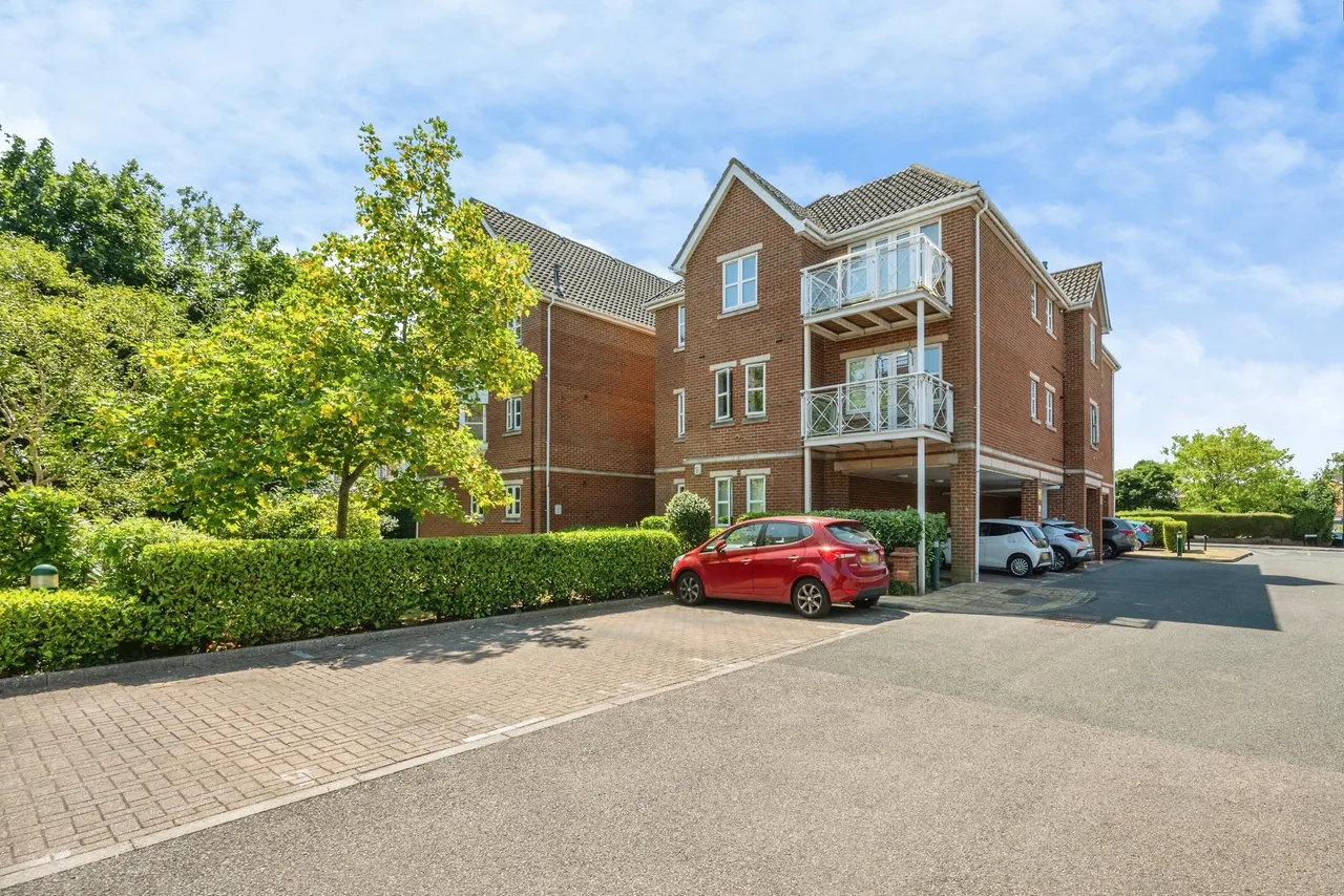 Northpoint Close, Sutton, SM1, photo 9