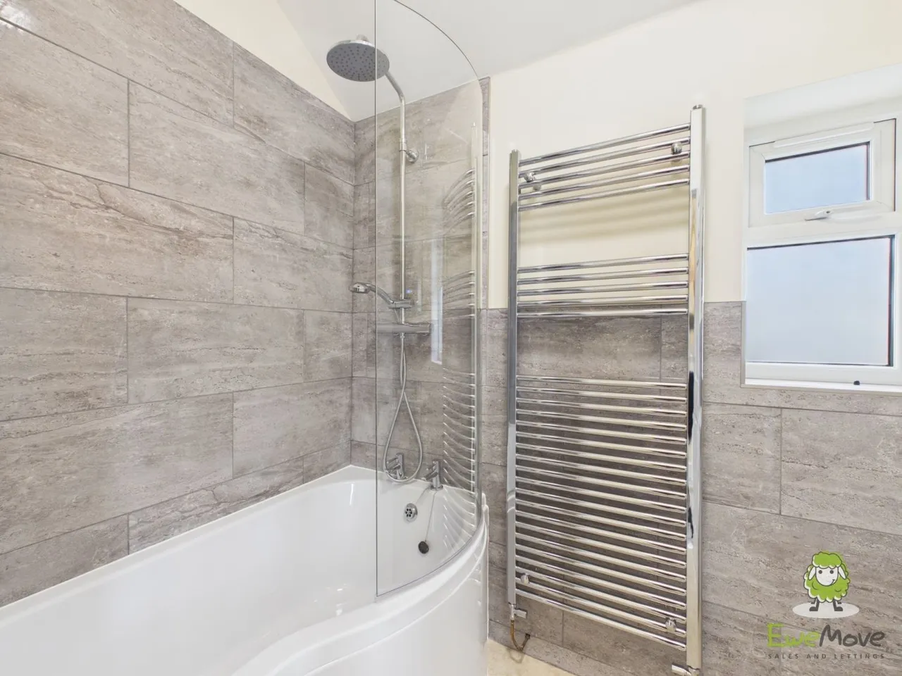 Sunny View Holt Road, Cross Lanes, LL13, photo 2
