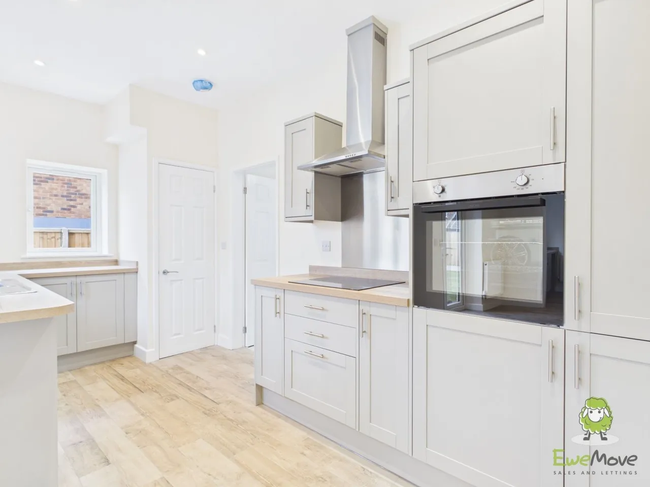 Sunny View Holt Road, Cross Lanes, LL13, photo 4