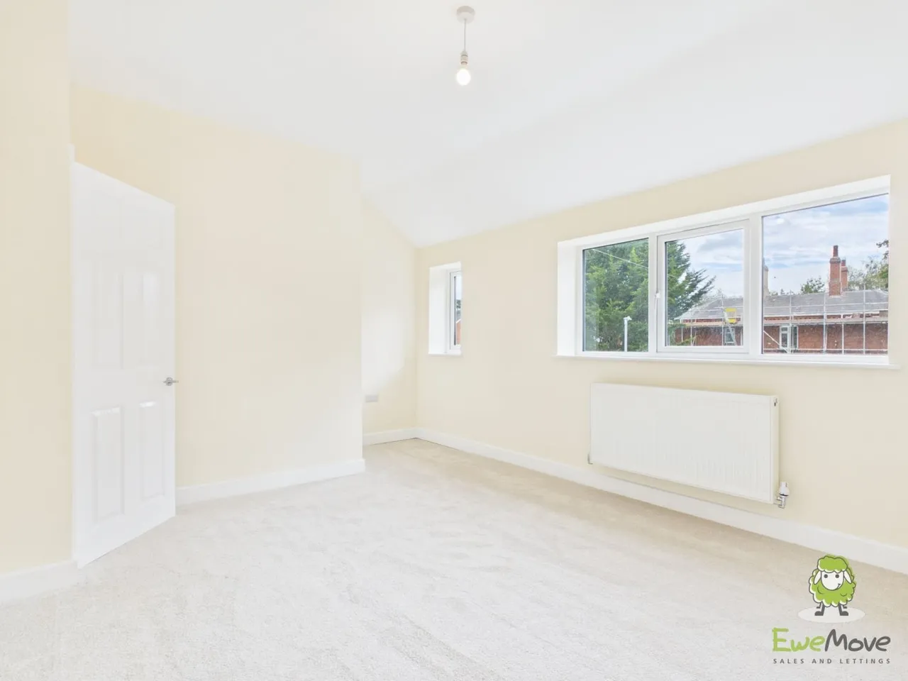 Sunny View Holt Road, Cross Lanes, LL13, photo 9