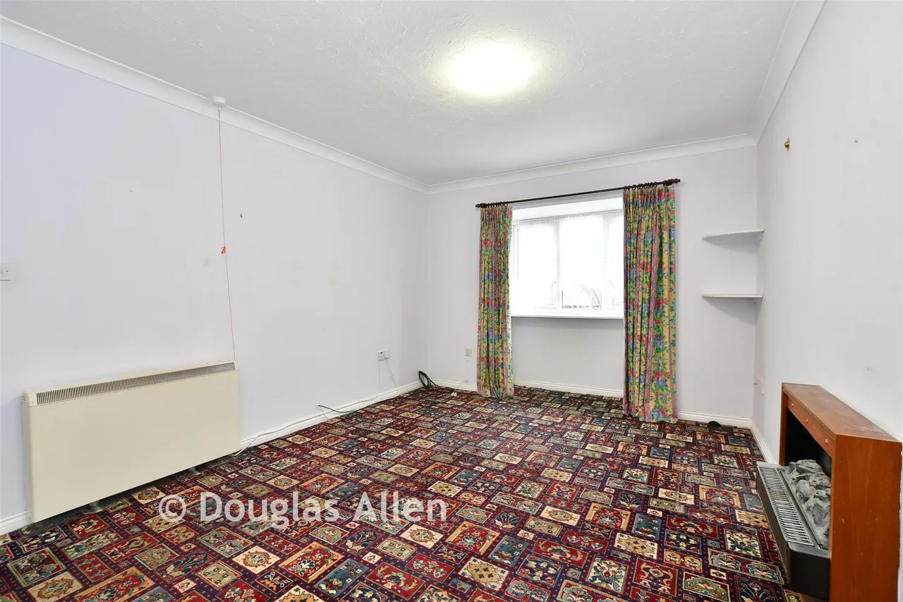 Cunningham Close, Romford, RM6, photo 7