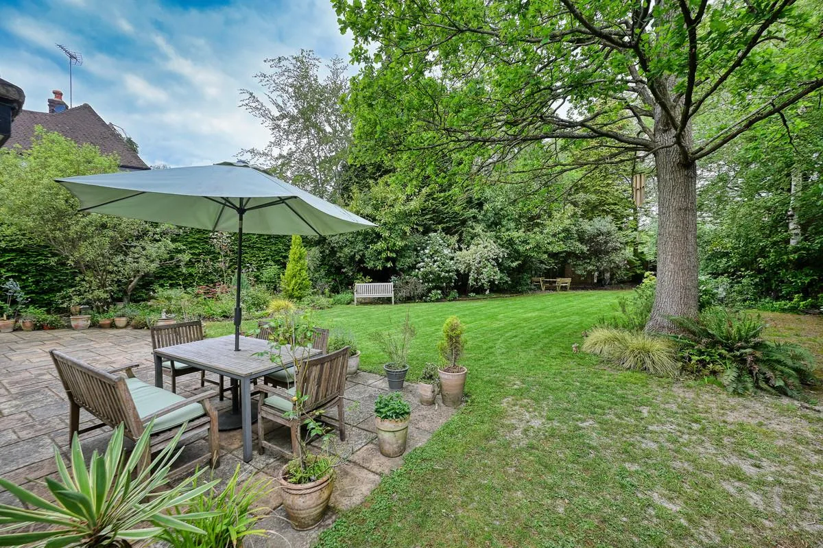 6 bed house for sale, The Broadwalk, Northwood, HA6