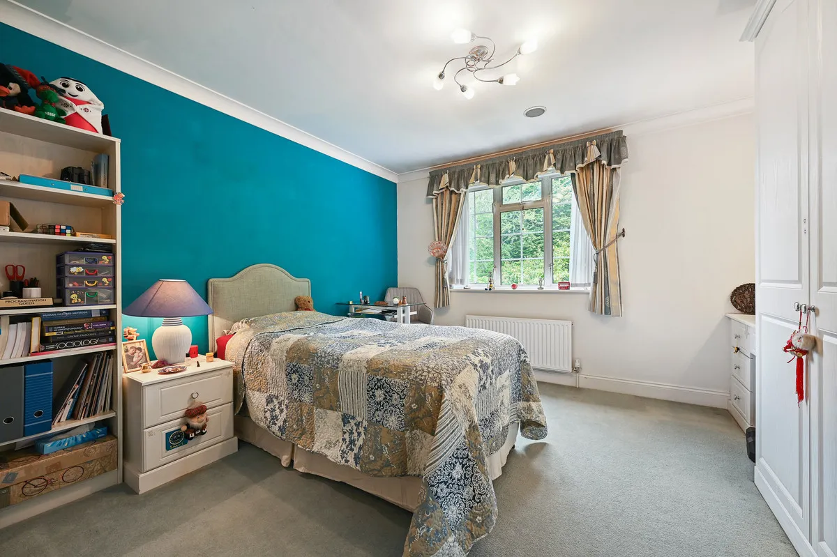 The Broadwalk, Northwood, HA6, photo 12