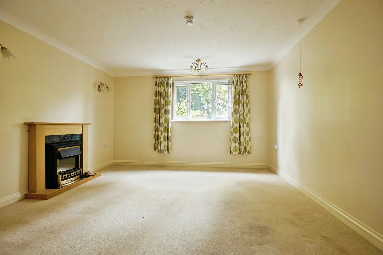 2 bed flat for sale, Barnaby Mead, Gillingham, SP8