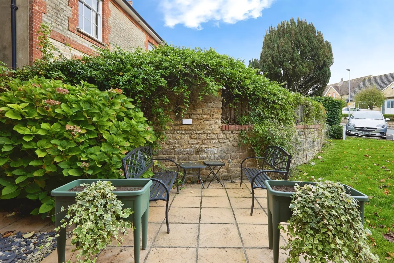 Barnaby Mead, Gillingham, SP8, photo 13