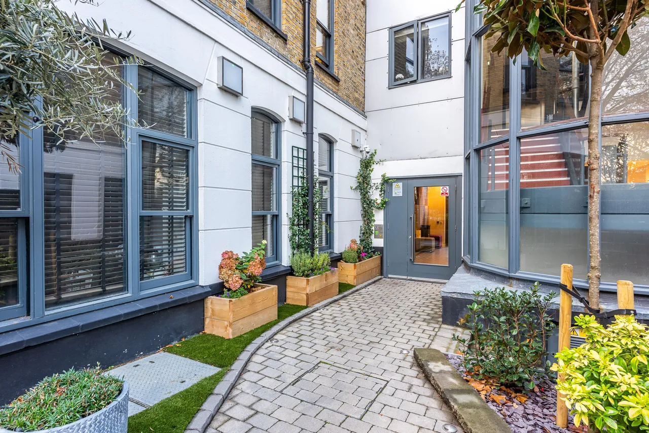 London, SW8, photo 11