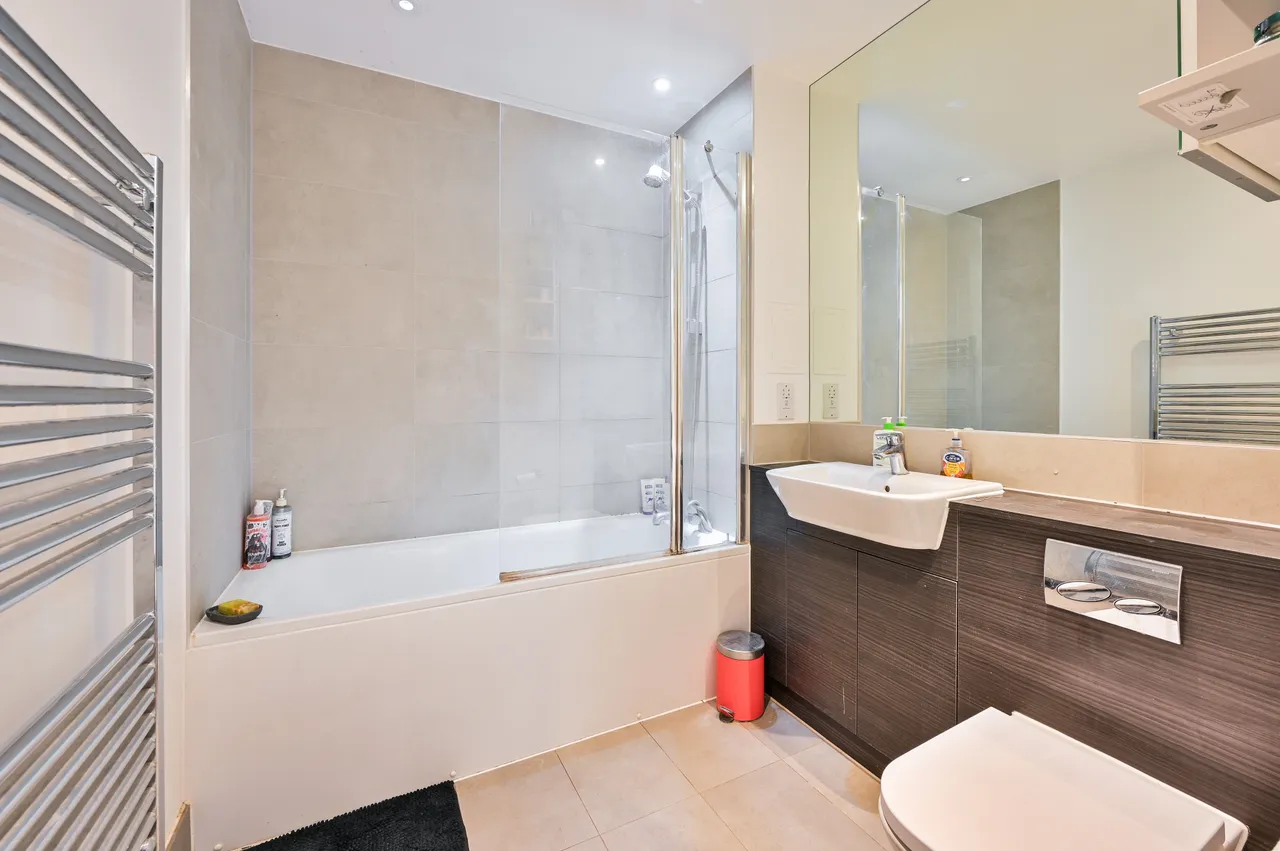 Flat 7, 7 Angel Lane, LONDON, photo 9