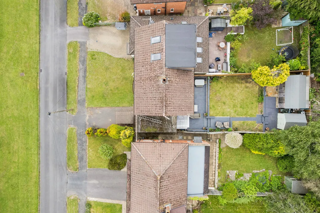 Westwood Green, Cookham SL6 9DE, photo 3