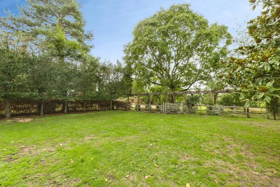 Church End, Adstock, MK18, photo 16