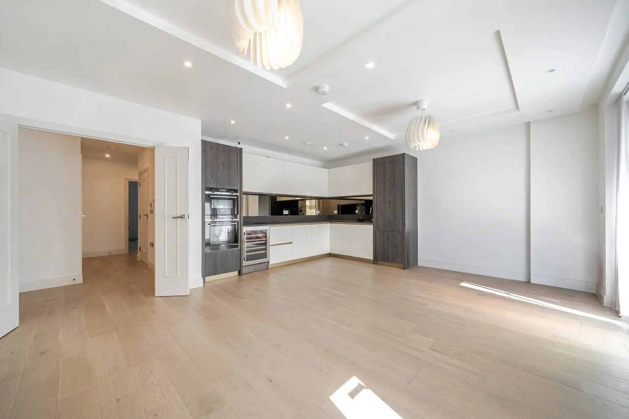 Atkinson Close, Wimbledon, SW20, photo 2