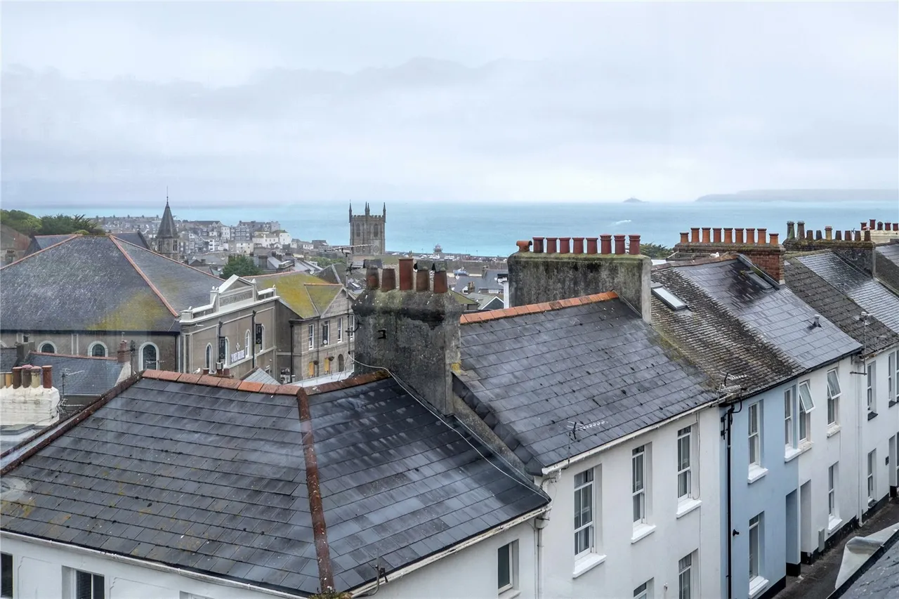 2 bed flat for sale, Trenwith Place, St. Ives, TR26