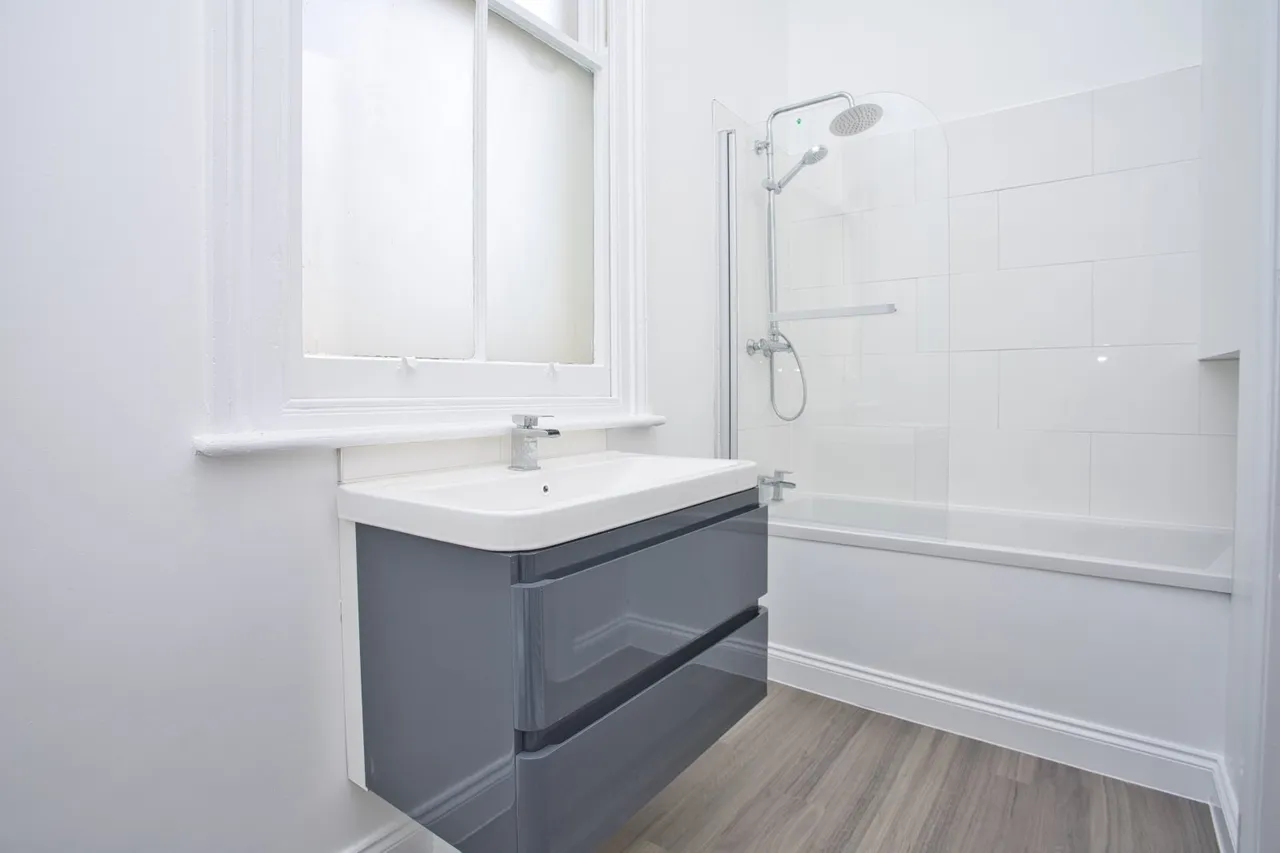 Clifton Crescent, Folkestone, CT20, photo 8
