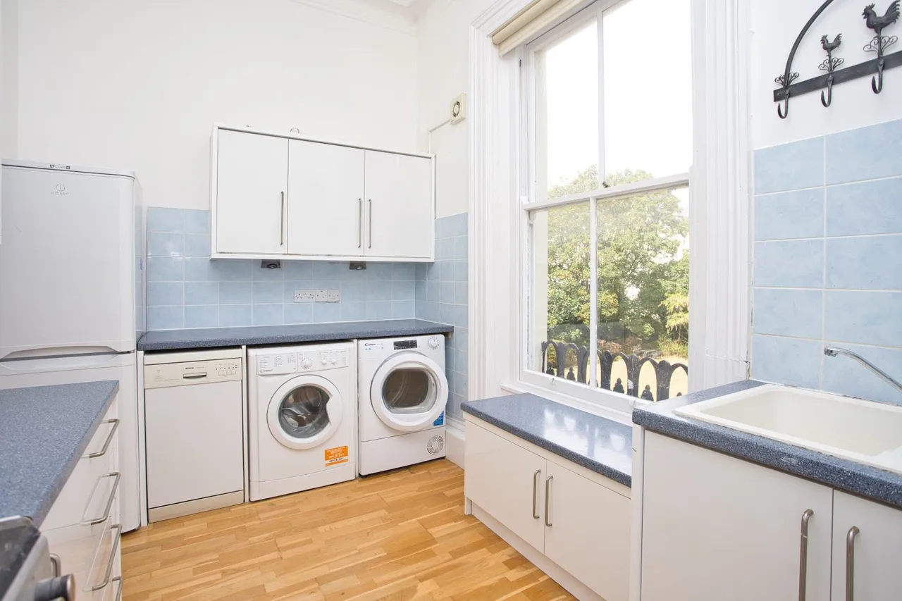 Clifton Crescent, Folkestone, CT20, photo 5