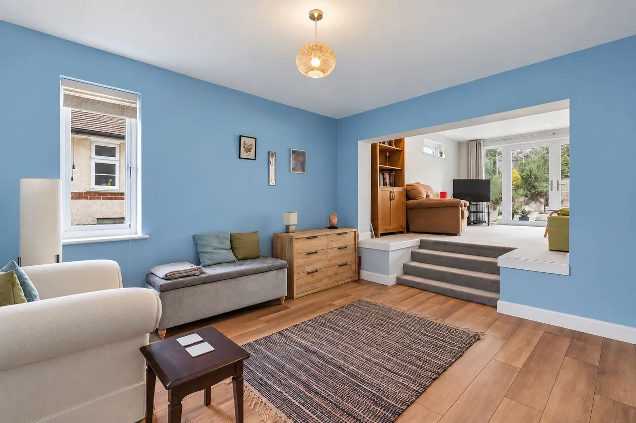 Westover Road, High Wycombe, HP13, photo 2
